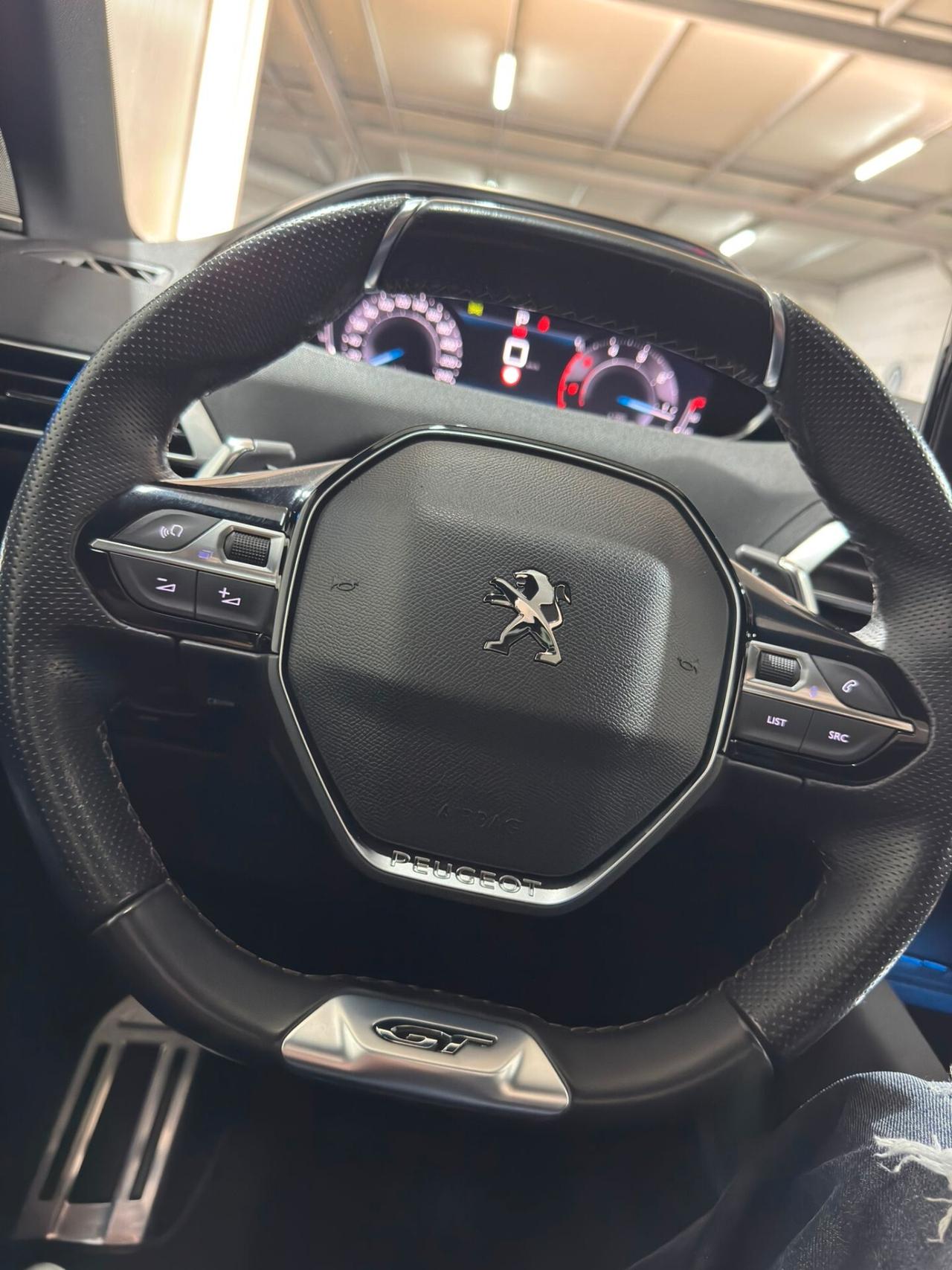 Peugeot 3008 BlueHDi 130 S&S EAT8 Active Pack