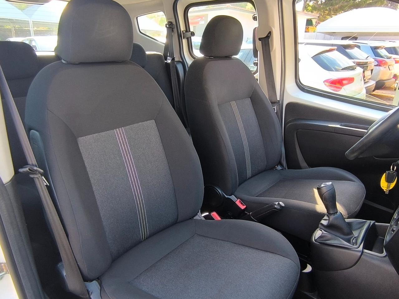 Fiat Qubo 1.3 MJT 80 CV Lounge