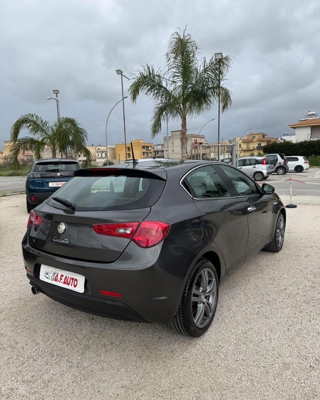 Alfa Romeo Giulietta 1.6 JTDm-2 105 CV Distinctive