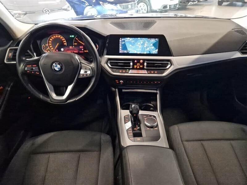 Bmw 318d Touring 150cv Aut. *FULL OPT.* da VETRINA