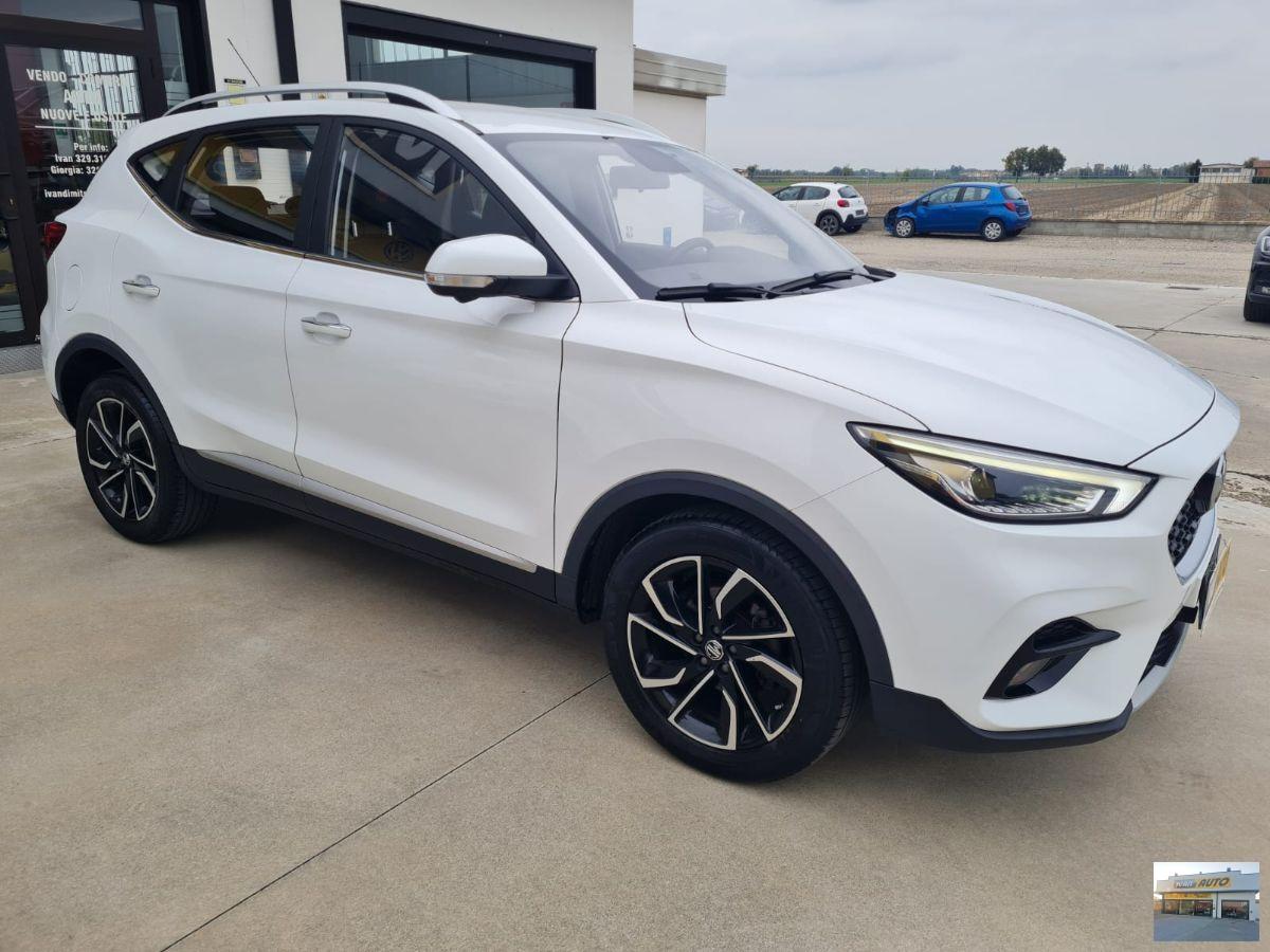 MG ZS Luxury 1.5 Benzina-Anno 2022