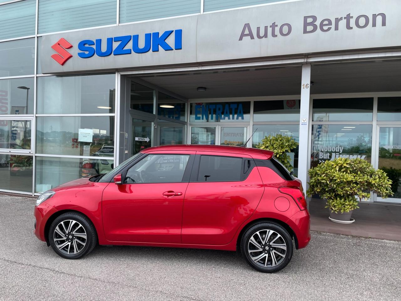 Suzuki Swift 1.2 Hybrid CVT Top OK PER NEOPATENTATI