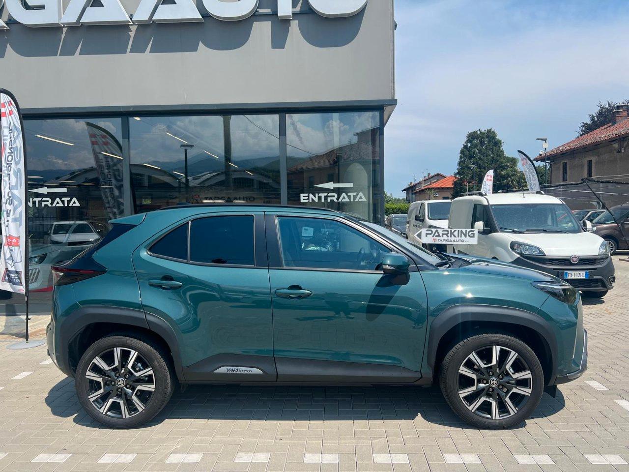 Toyota Yaris Cross 1.5h Lounge fwd 130cv e-cvt
