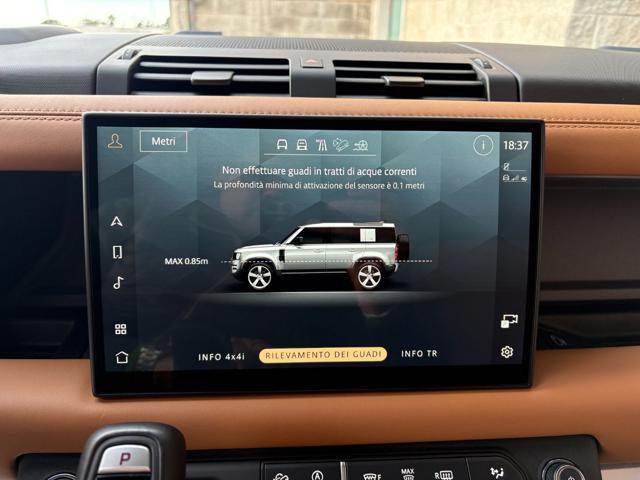 LAND ROVER Defender 110 3.0D I6 250 CV AWD Auto X-Dynamic HSE.