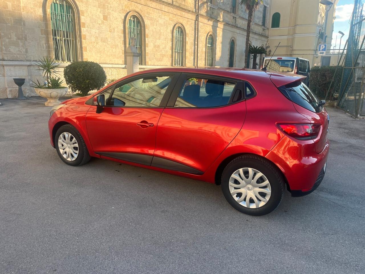 Renault Clio 1.5 dCi 8V 75CV 5 p. NeoPatentati
