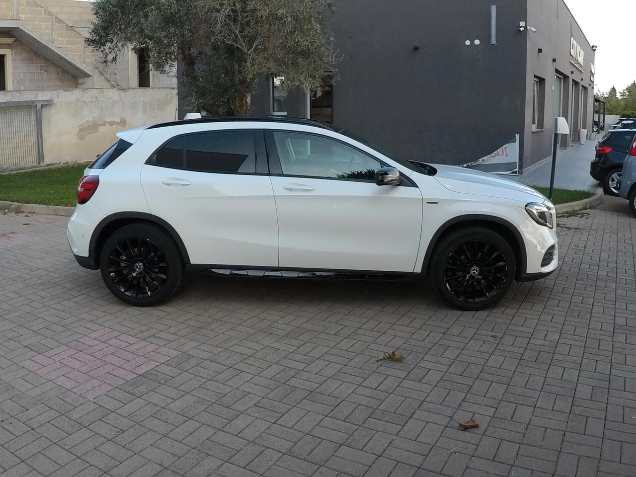 Mercedes-benz GLA 200 d Automatic Premium