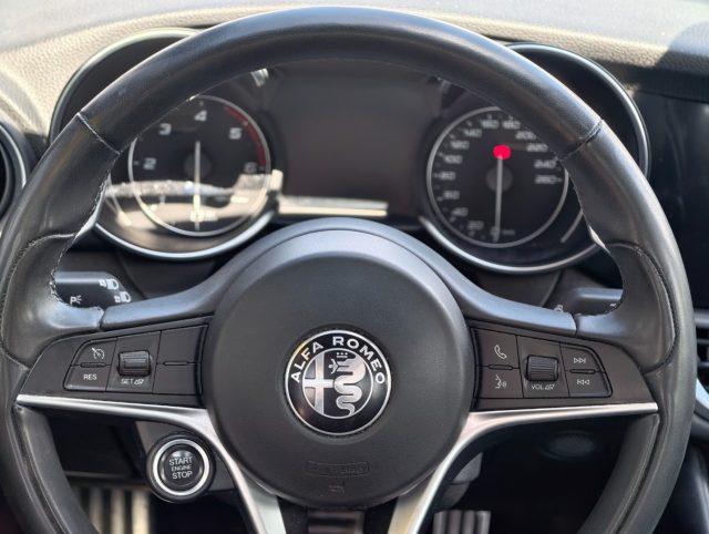 ALFA ROMEO Giulia Veloce 210 CV AT8 AWD Q4