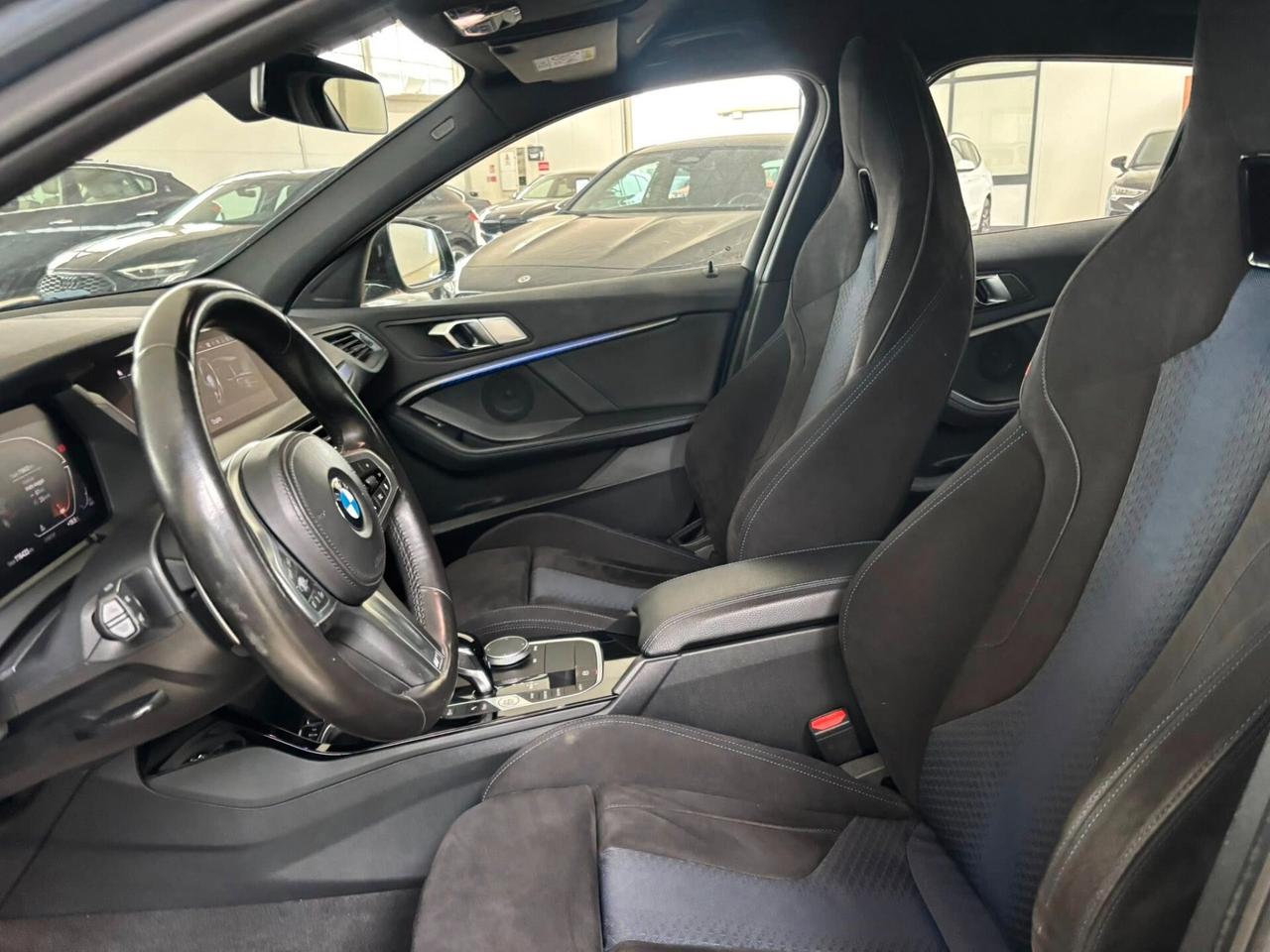 Bmw 118 118d 5p. Msport