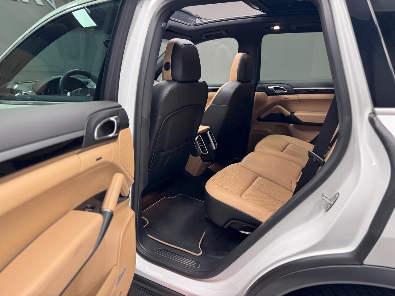 Porsche Cayenne 3.0 Diesel 250CV Platinum Edition