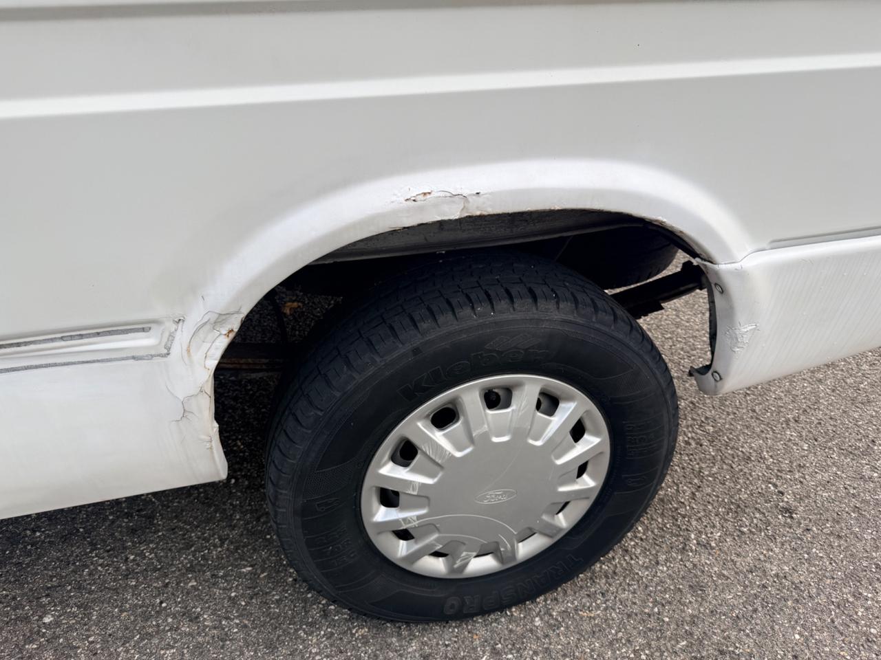 Ford Transit Tourneo Bus 2.4TD 9 POSTI