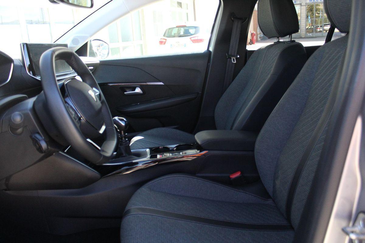 PEUGEOT - 208 - PureTech 100 S&S 5p. Allure