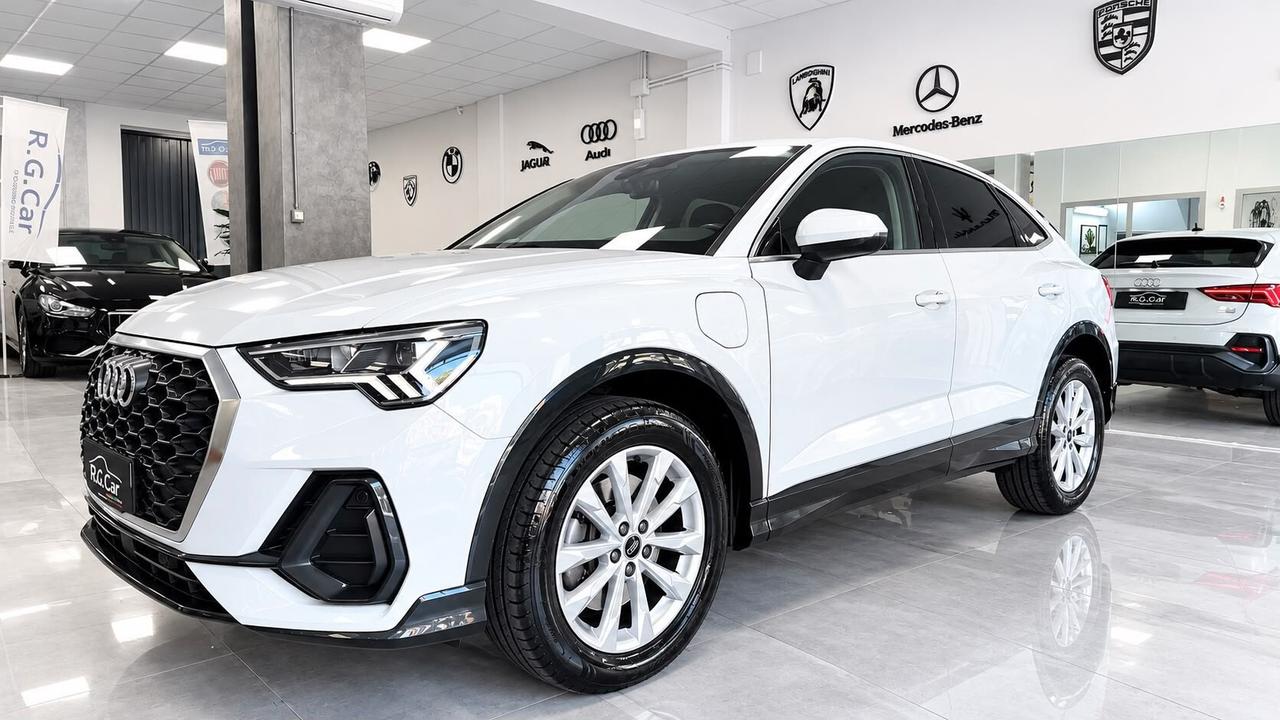 Audi Q3 SPB 45 TFSI e S tronic Business Plus