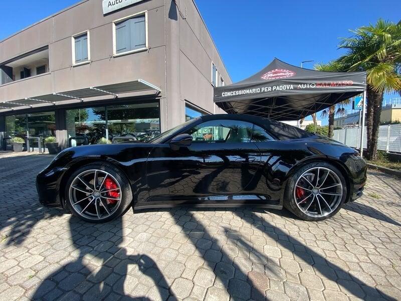 Porsche 911 992 Carrera 4 Cabriolet (992.1)