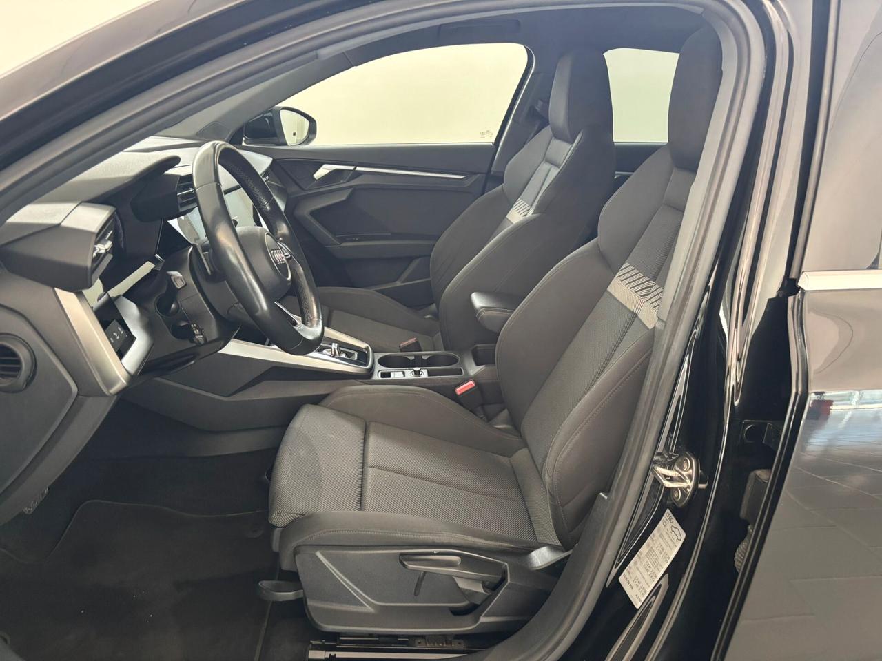 Audi A3 Sedan 35 TDI S tronic line edition