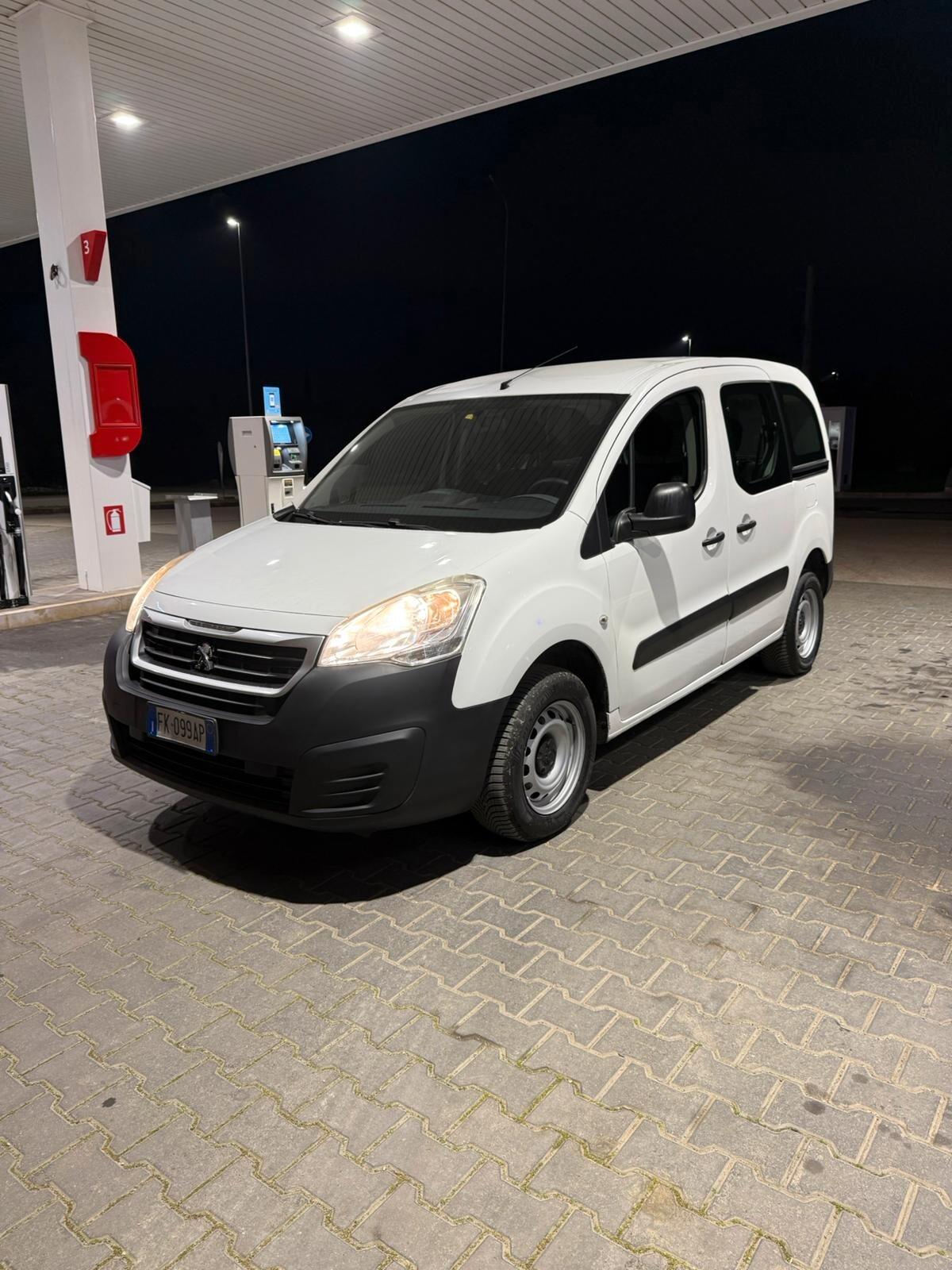 Peugeot Partner Tepee BlueHDi 75 Active