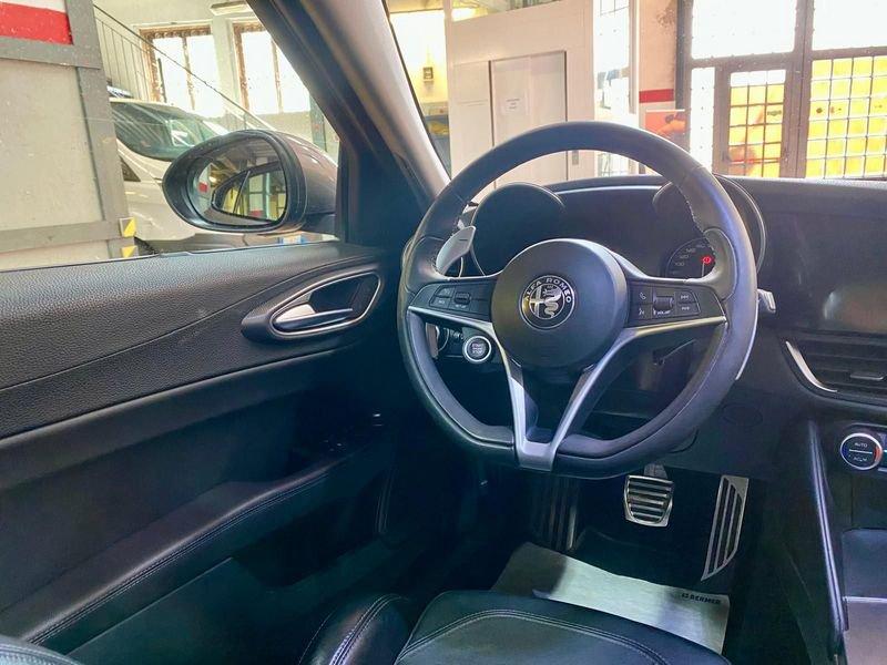 Alfa Romeo Giulia 2.2 Turbodiesel 210 CV AT8 AWD Q4 Veloce