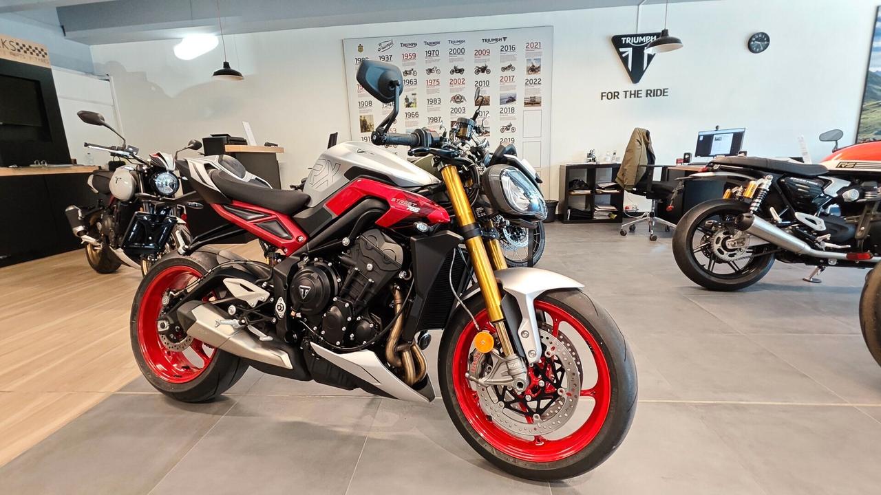 Triumph Street Triple RX STRETT 765