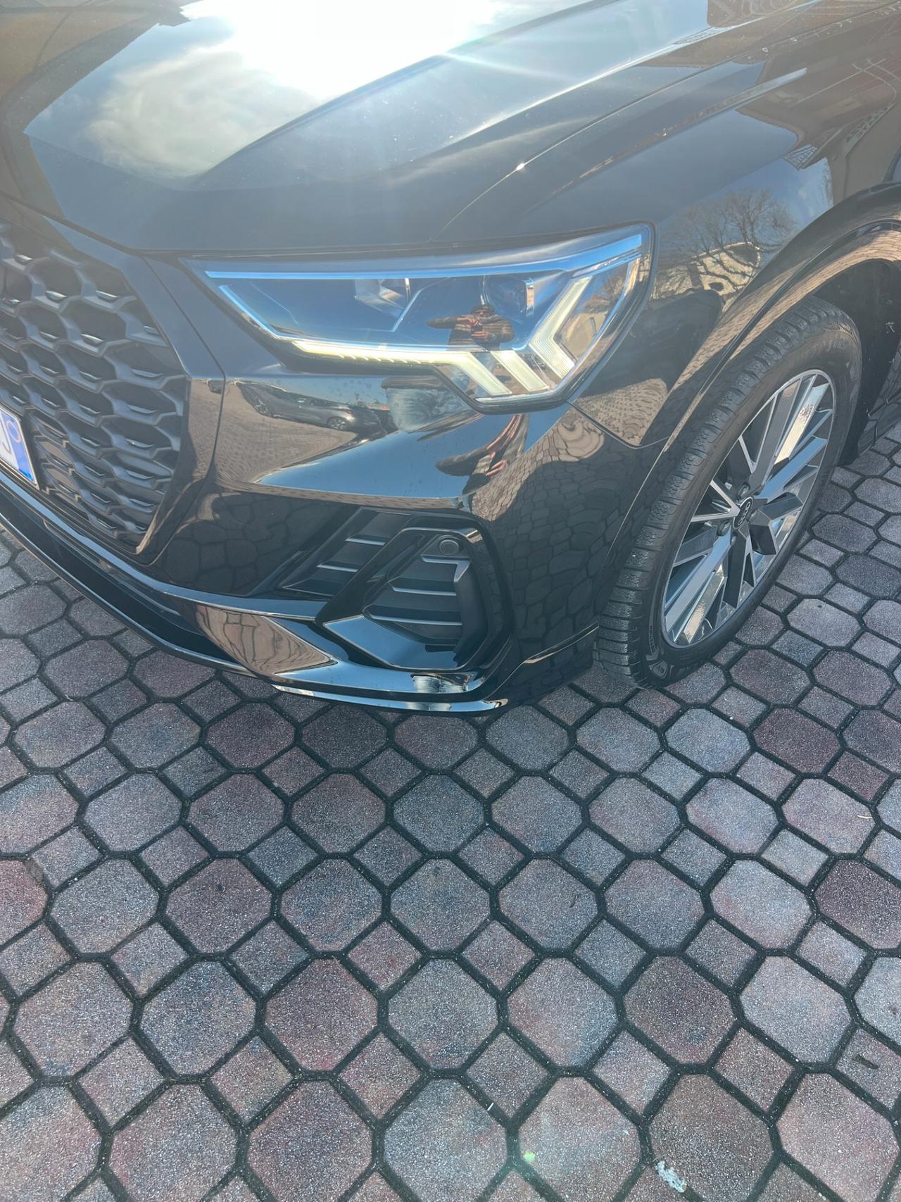 Audi Q3 35 TDI S tronic line edition