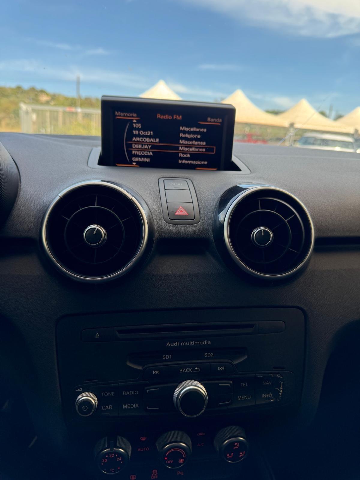 Audi A1 1.2 TFSI S line edition plus