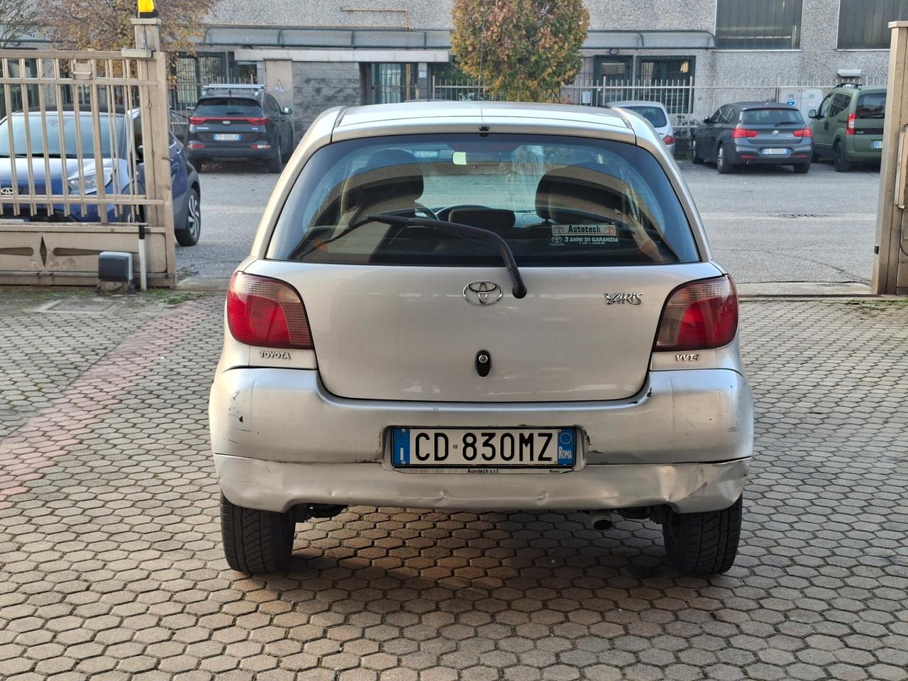 Toyota Yaris 1.3 Sol *EURO 4*