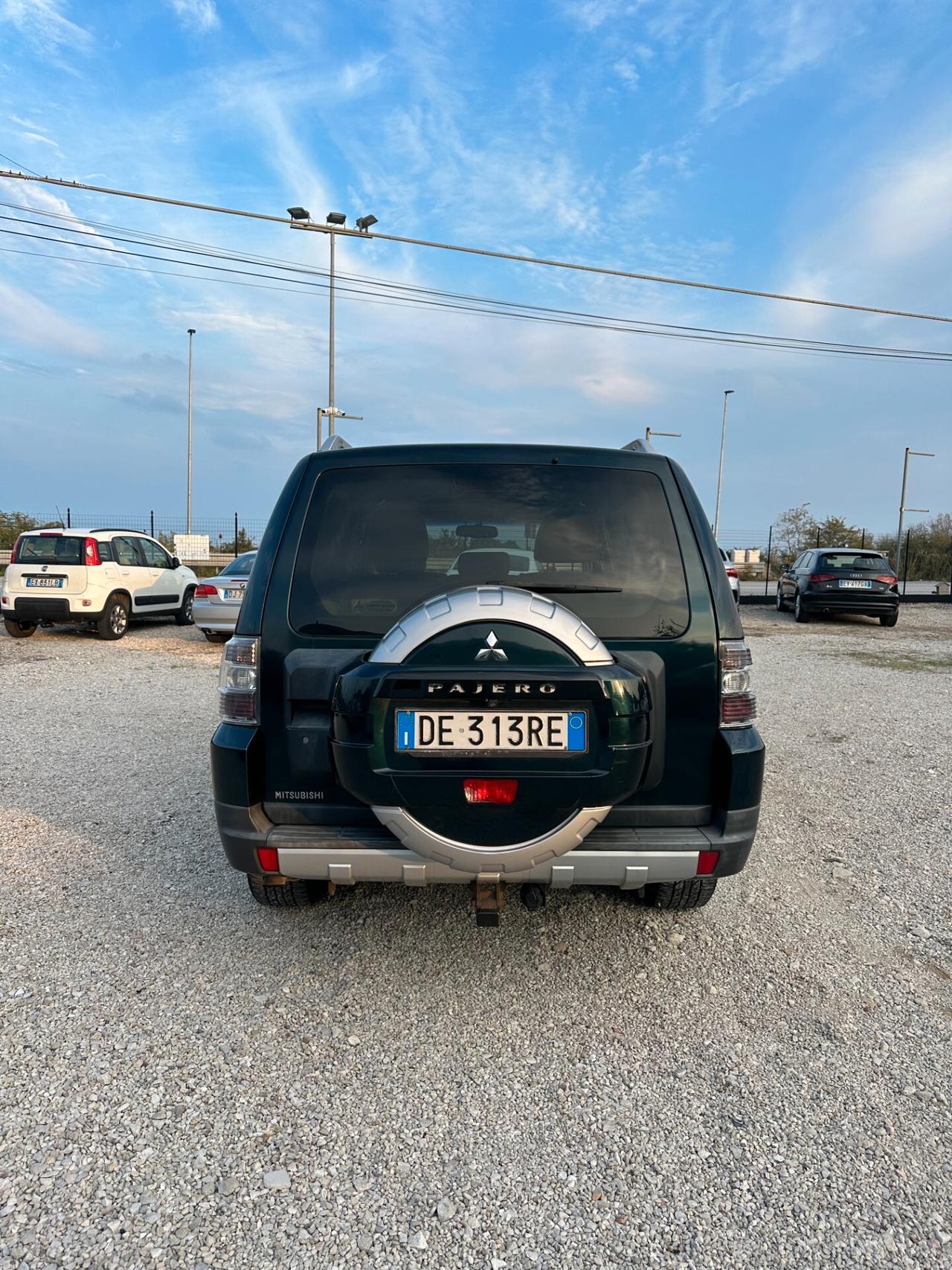 Mitsubishi Pajero 3.2 DI-D 16V aut. 5p. Instyle DPF