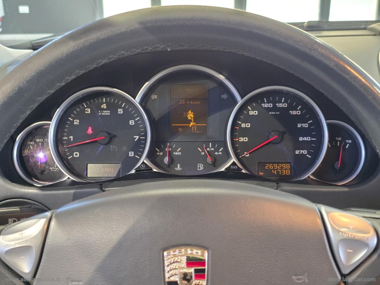 PORSCHE Cayenne S