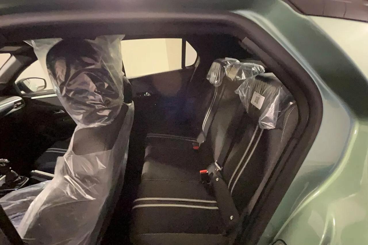 Opel Corsa 1.2 100 CV YES