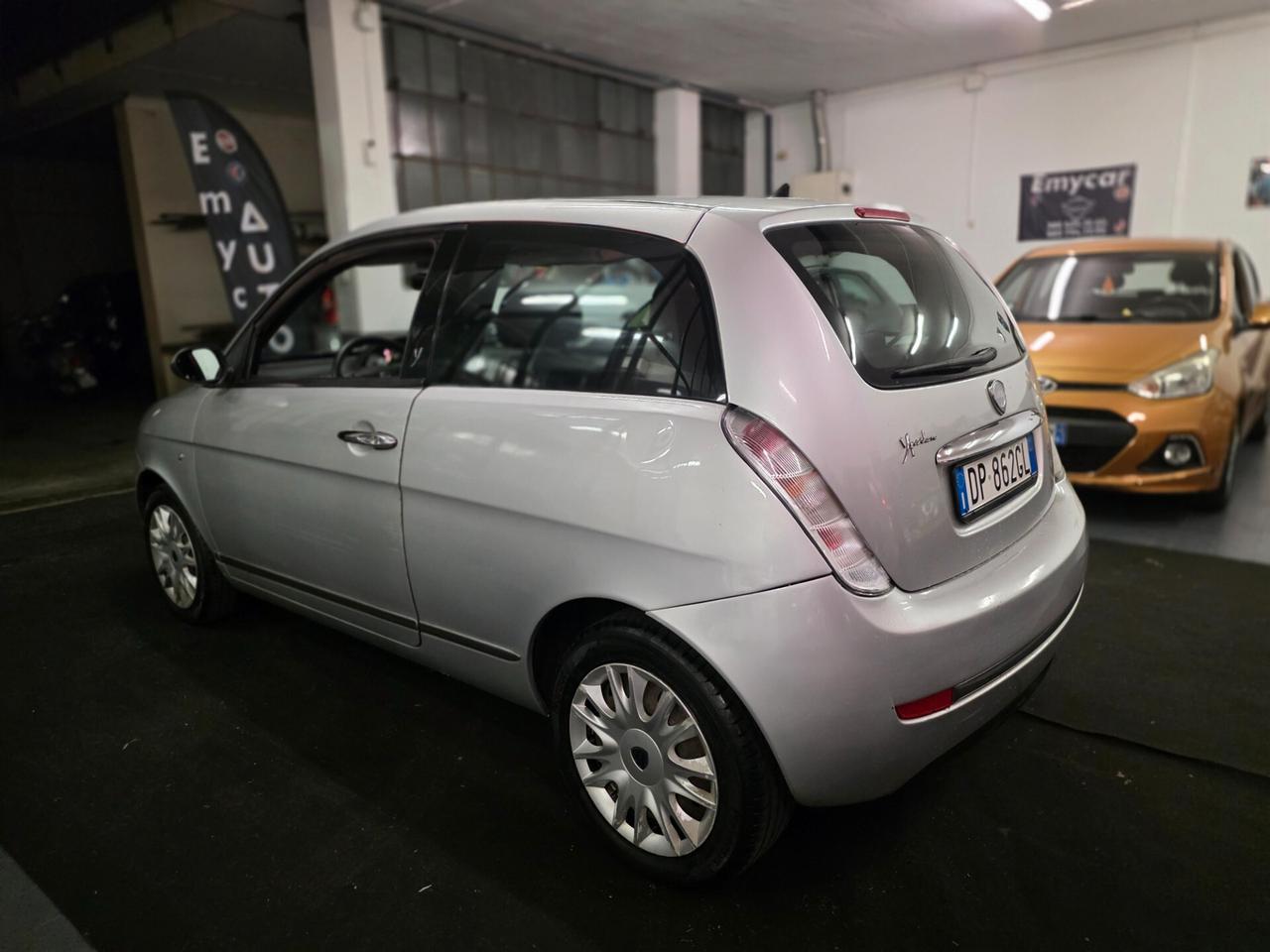Lancia Ypsilon 1.2 Argento