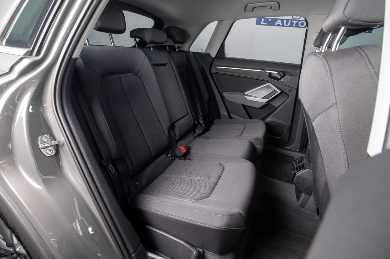 Audi Q3 2.0 Tdi S Line Edition S-tronic 150 Cv