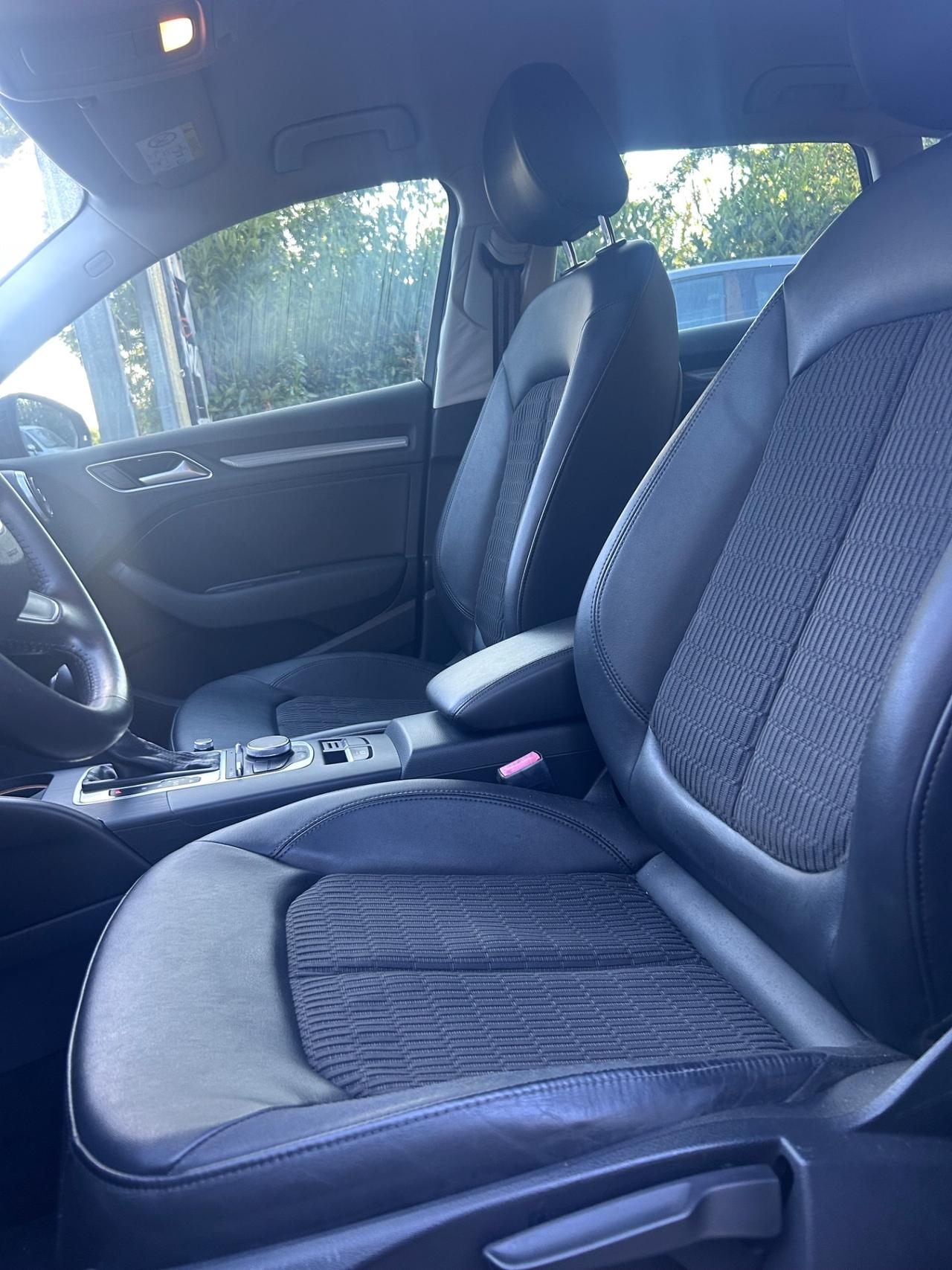 Audi A3 1.6 TDI S tronic Business