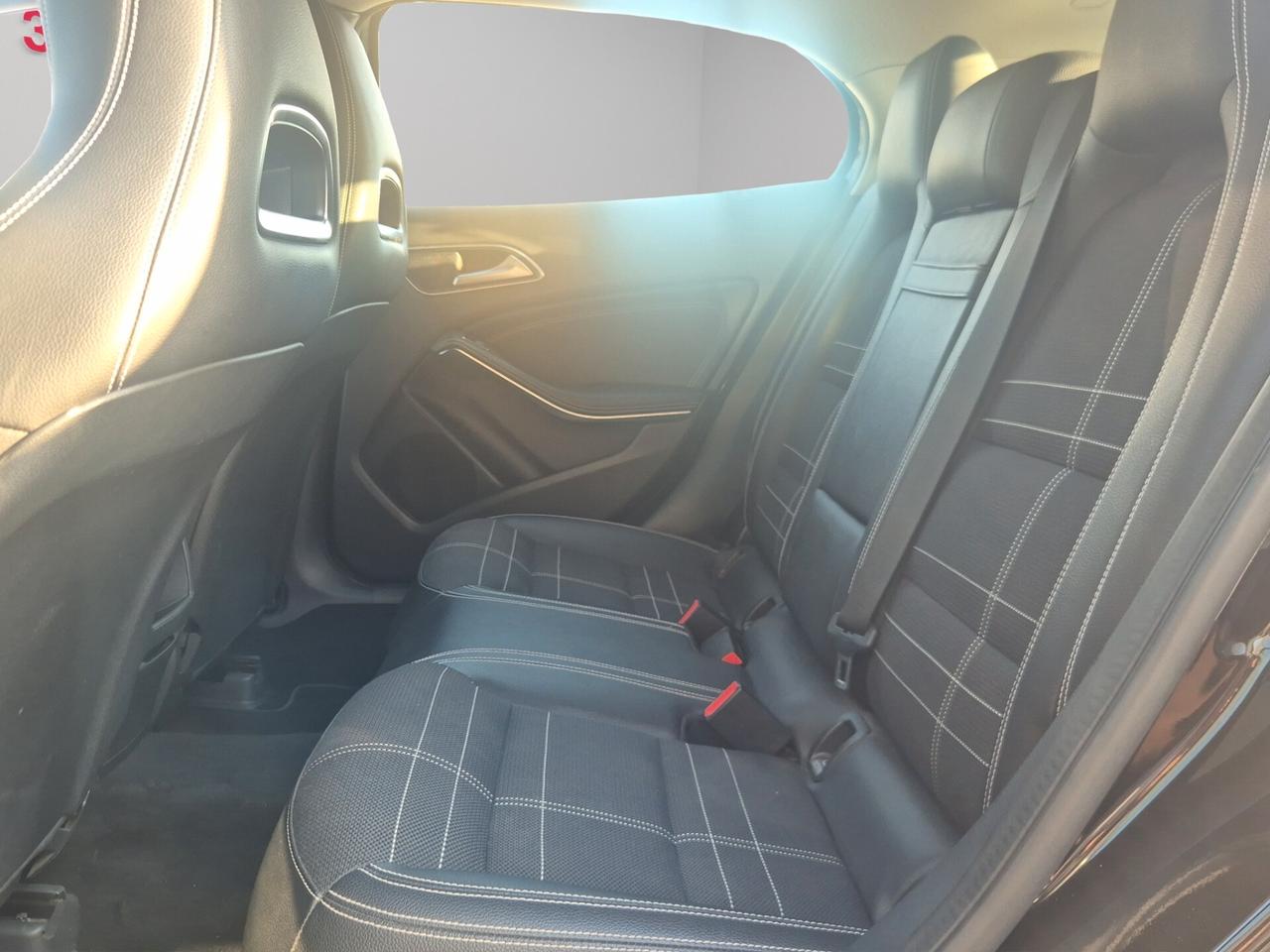 Mercedes-benz GLA 200 d Automatic 4Matic Premium