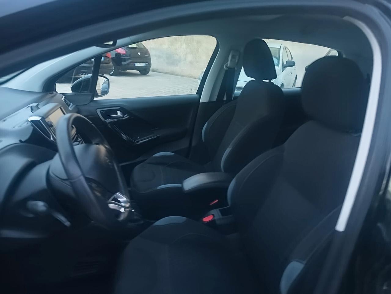 Peugeot 208 1.4 HDi Allure - anno 2015