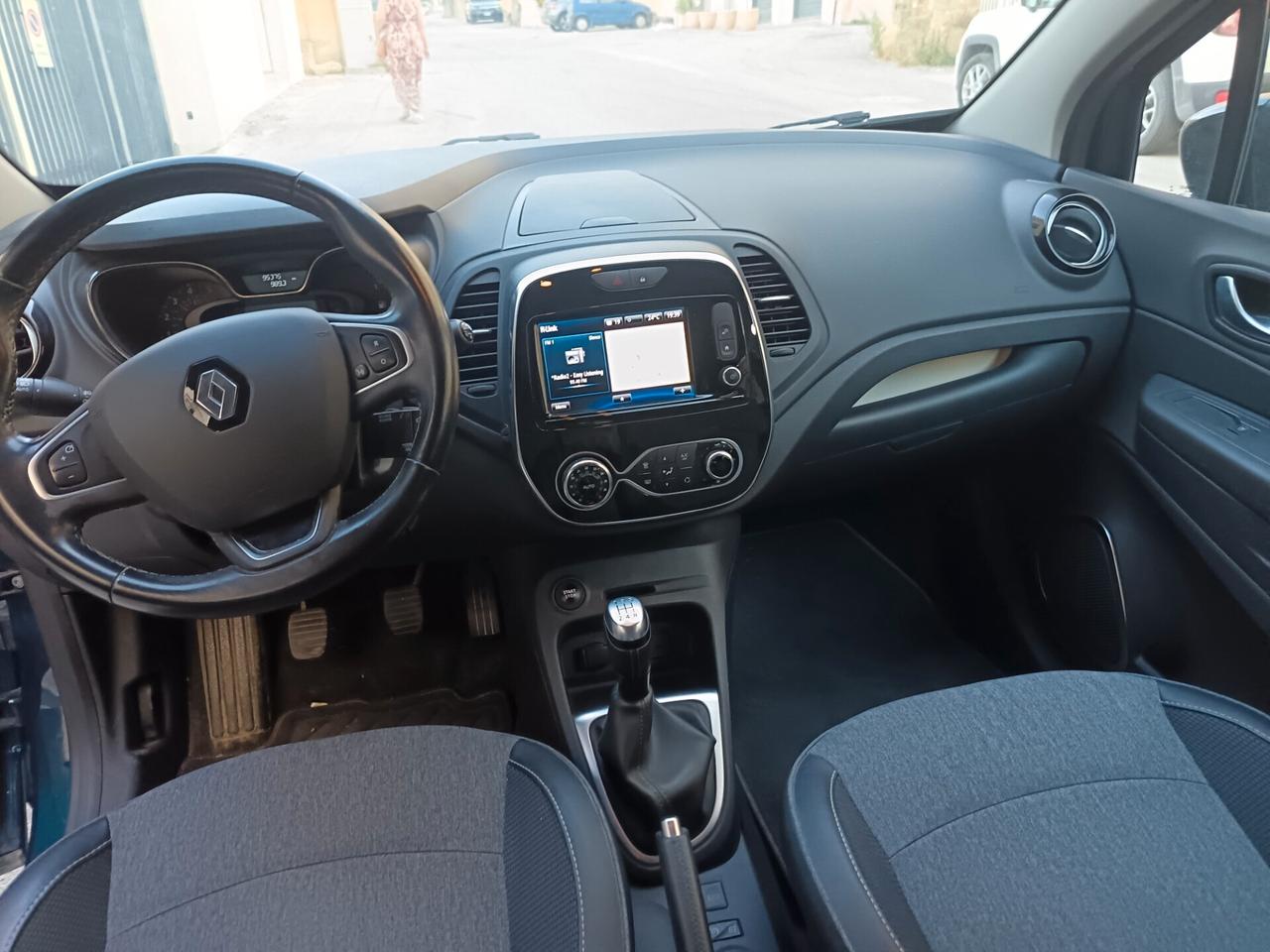 Renault Captur 1.5.DCI Sport Edition2 km.95000 Full Optional