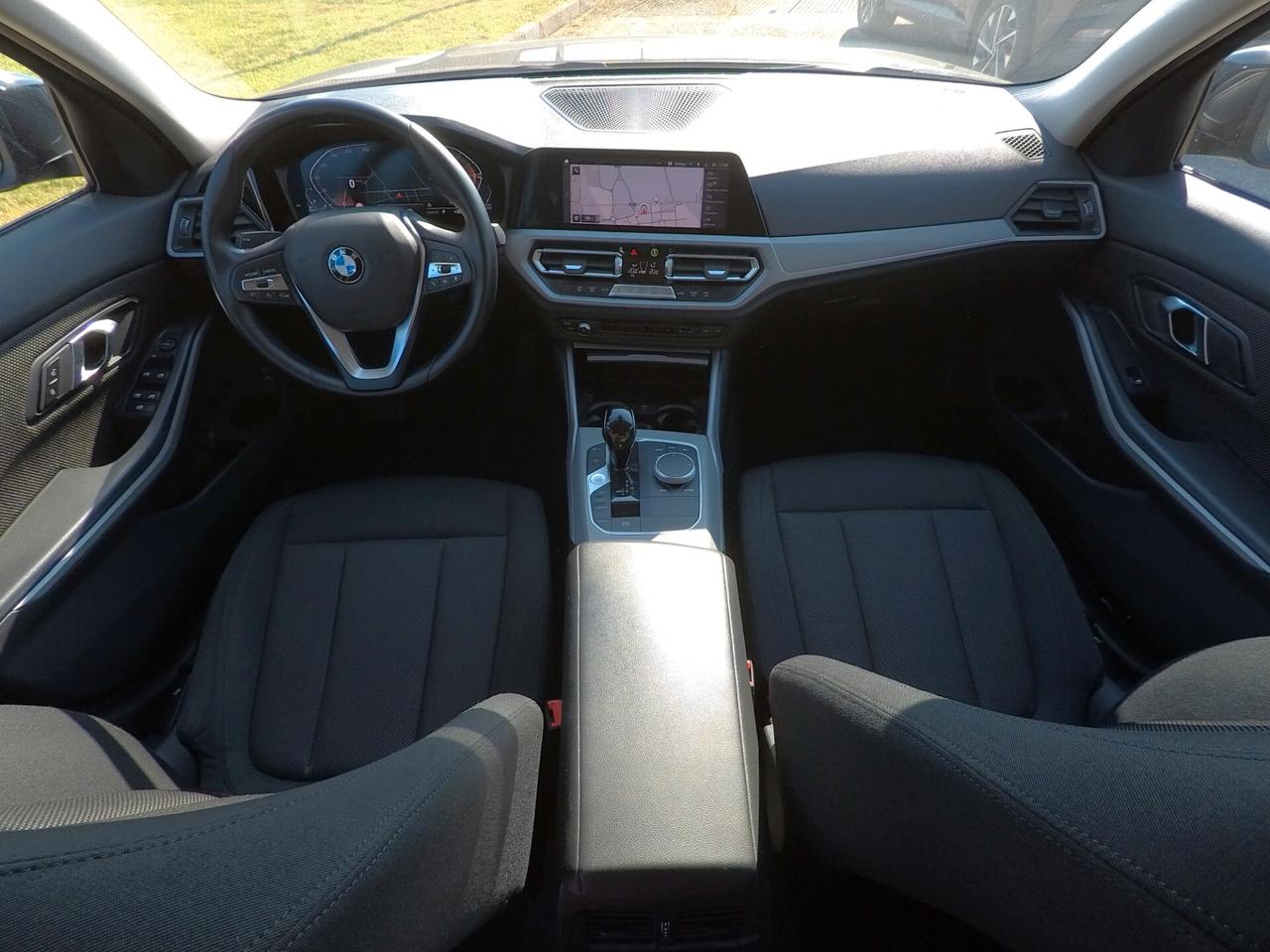 Bmw 318d 48V Touring Business Advantage