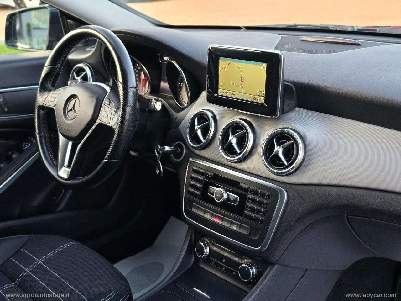 MERCEDES-BENZ CLA 220 CDI Automatic Sport