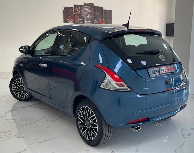 Lancia Ypsilon 1.0 FireFly 5 porte S&S Hybrid Platino 4.500km