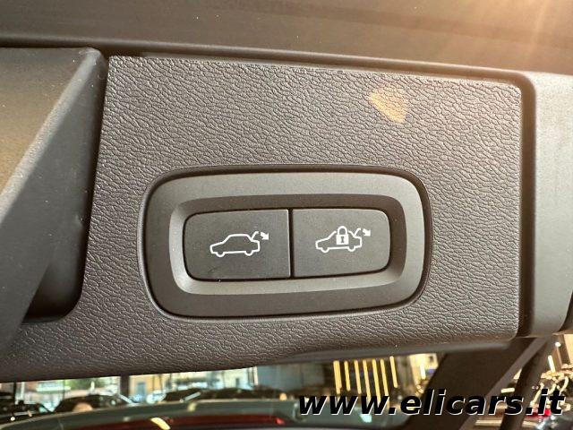 VOLVO XC60 B4 automatico Plus Bright
