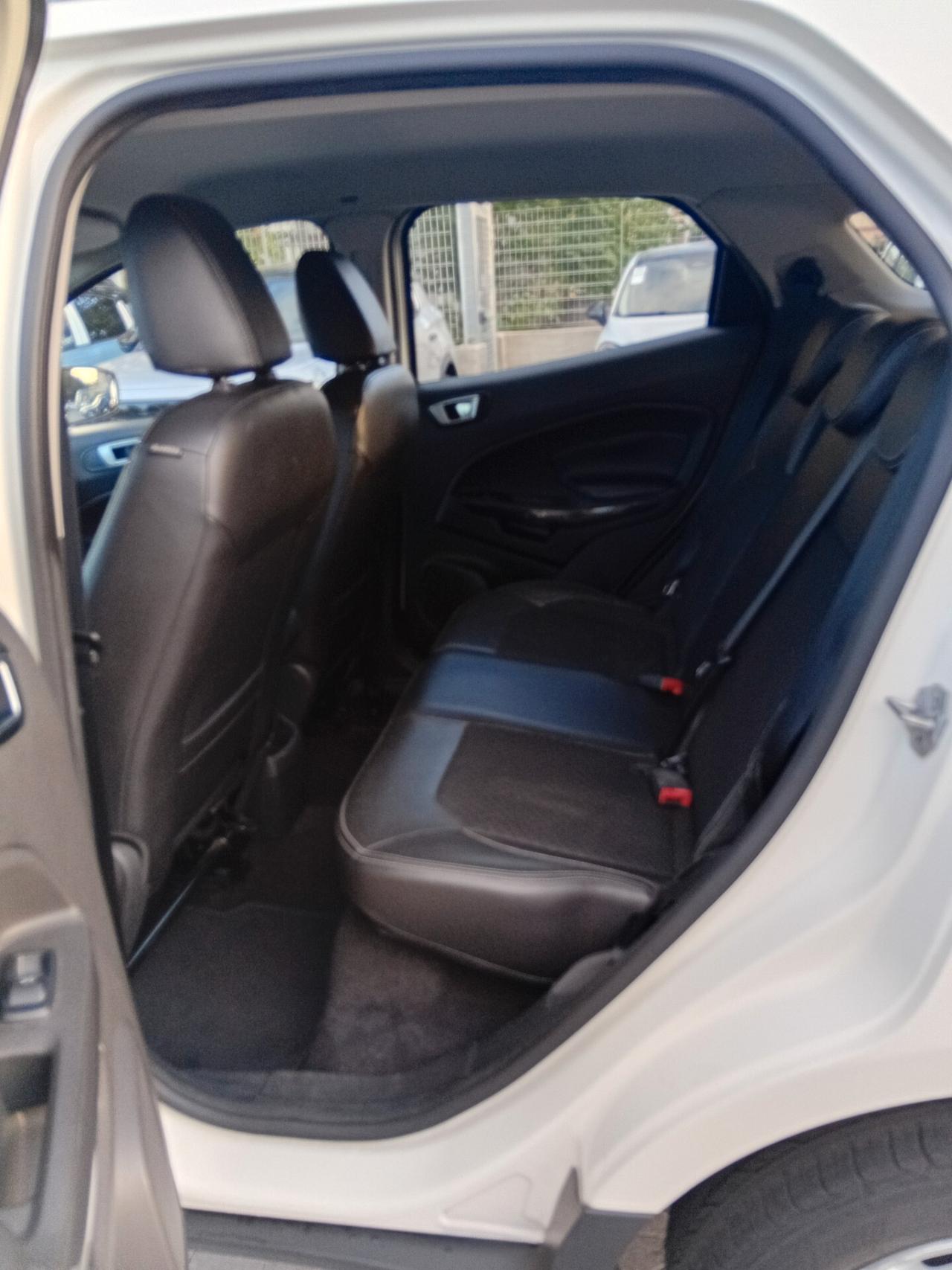 Ford EcoSport 1.5 CONFORT E PRATICITÀ