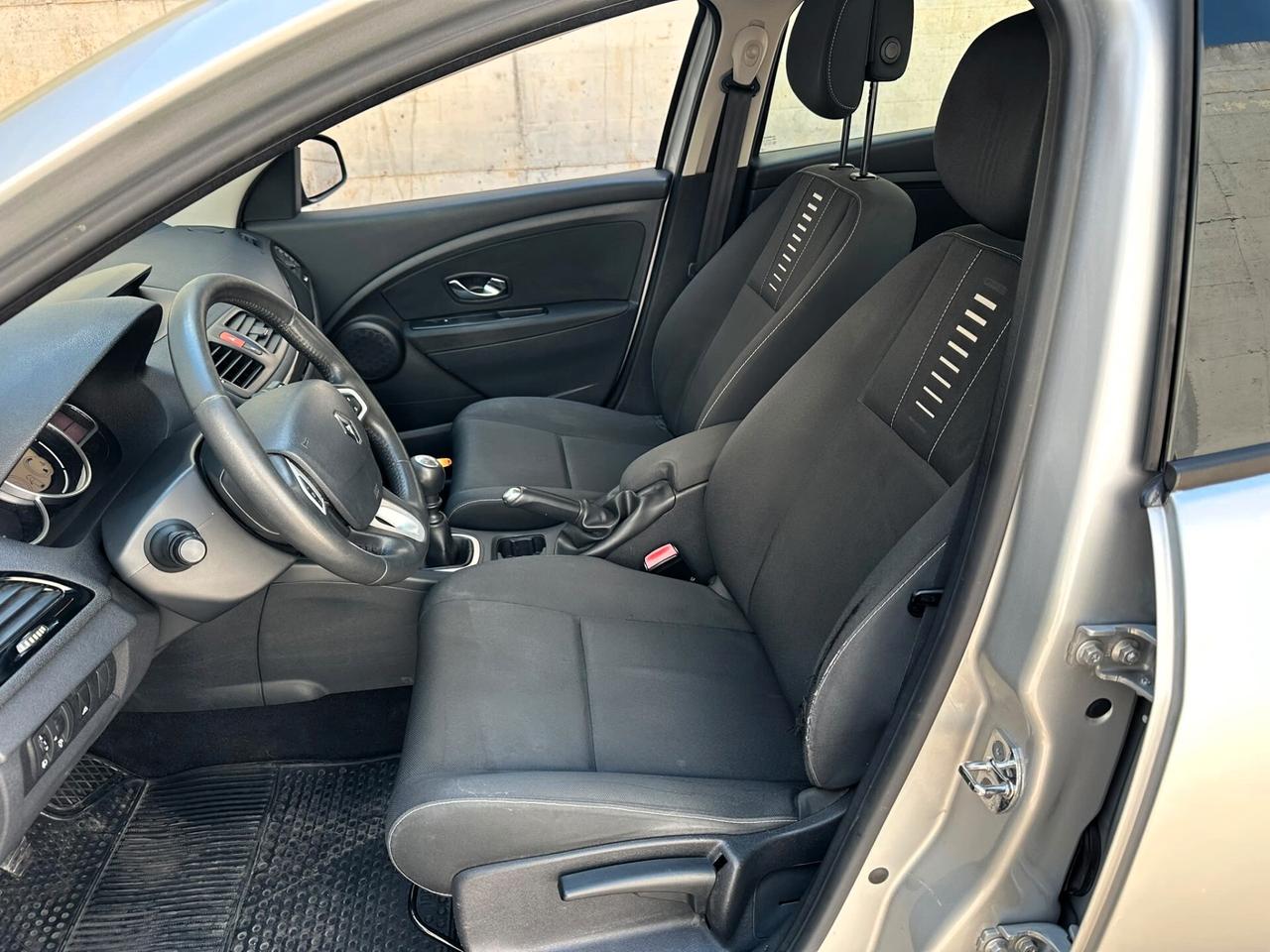 Renault Megane Mégane 1.5 dCi 110CV Attractive