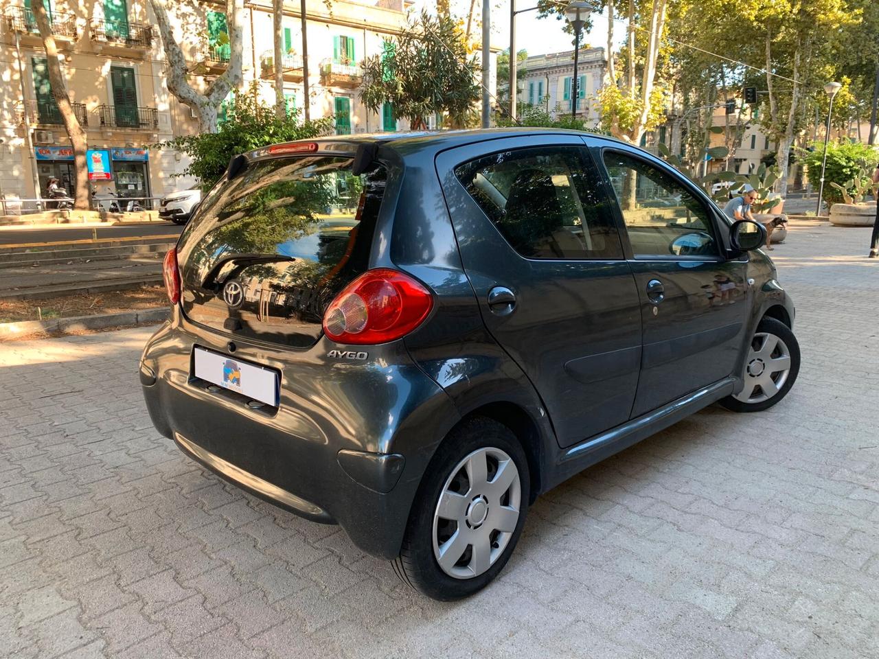 Toyota Aygo 1.0 12V VVT-i 5 porte