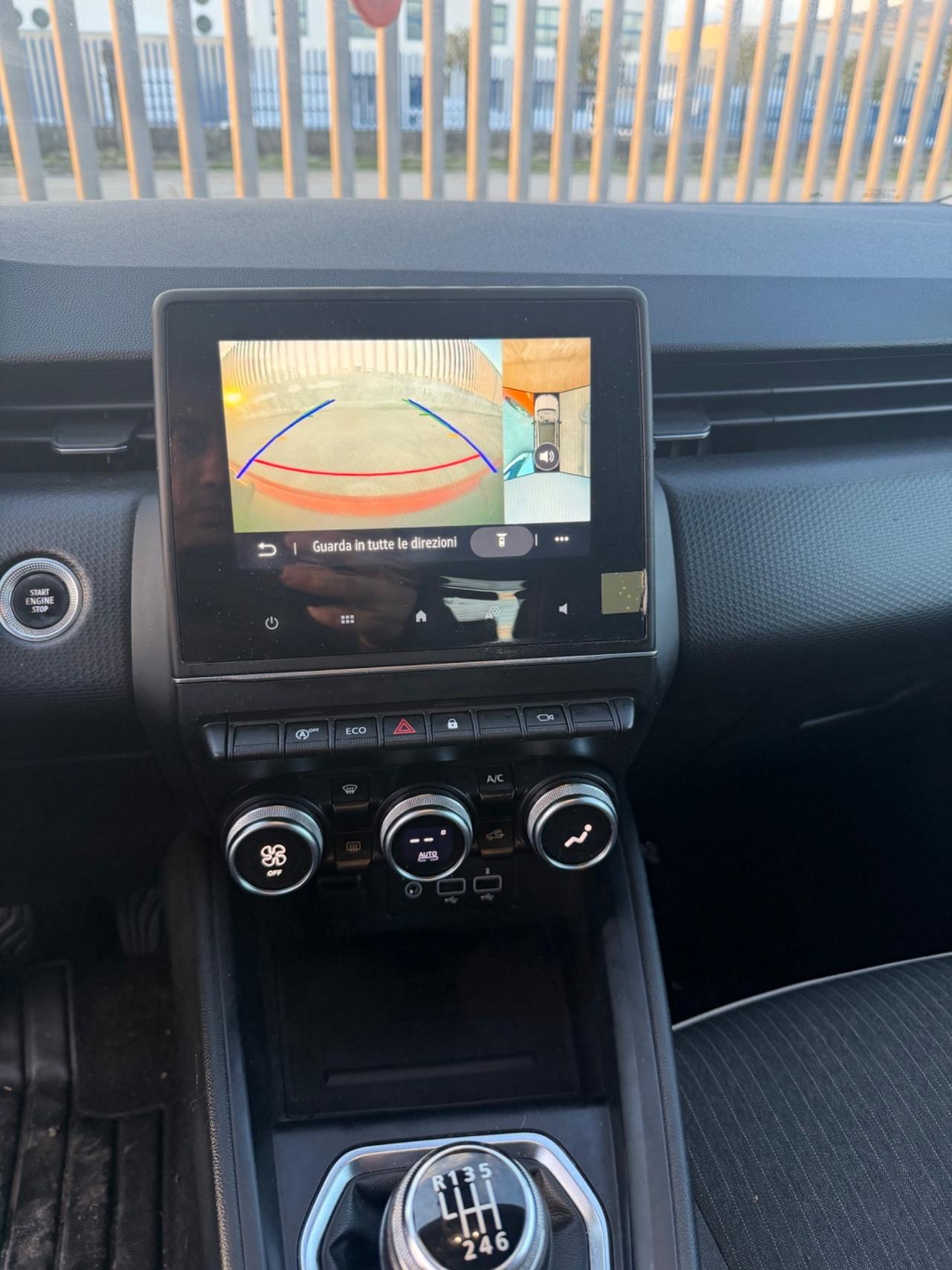 Renault Clio dCi 8V 90 CV EDC 5 porte Moschino Intens