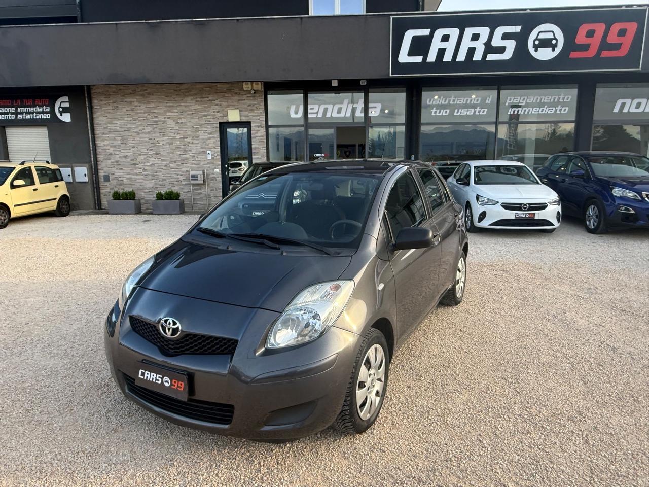 Toyota Yaris 1.0 5 porte Luxury pack