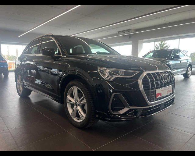 AUDI Q3 II 2018 35 2.0 tdi S line edition s-tronic