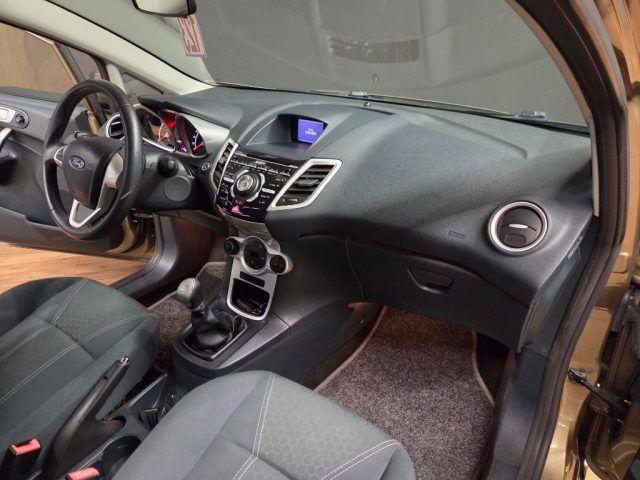 FORD Fiesta 1.4 TDCi 70CV 5 porte Titanium