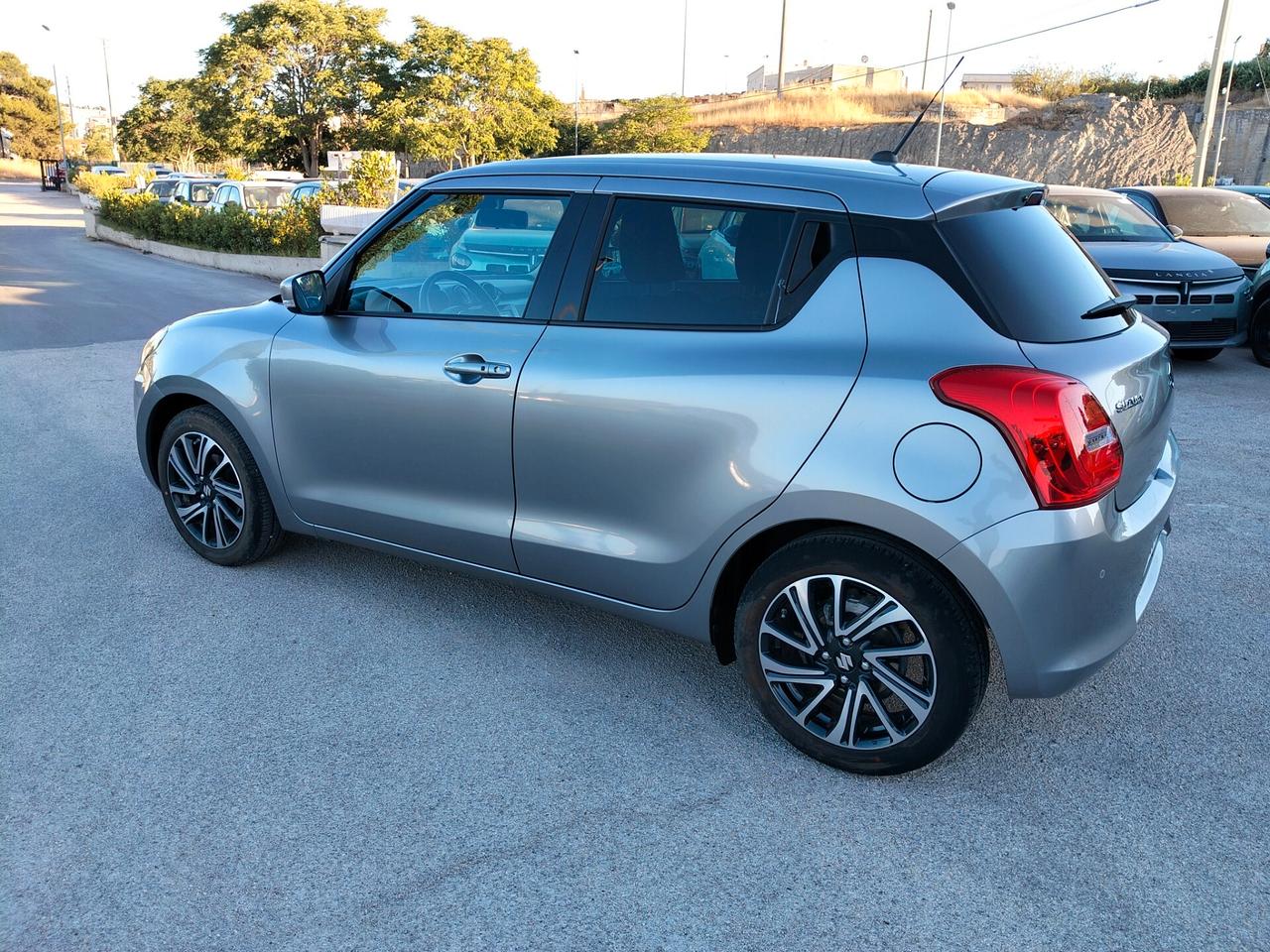 Suzuki Swift 1.2 Hybrid Top