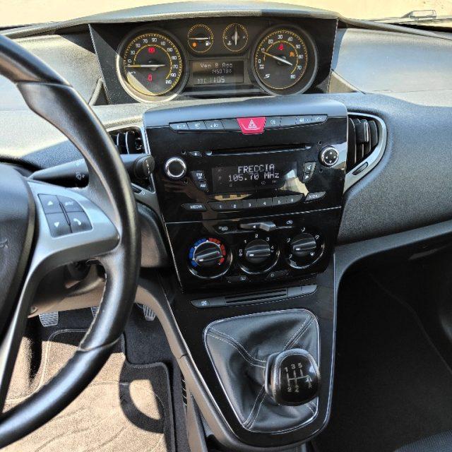 LANCIA Ypsilon 1.2 69 CV S Momodesign