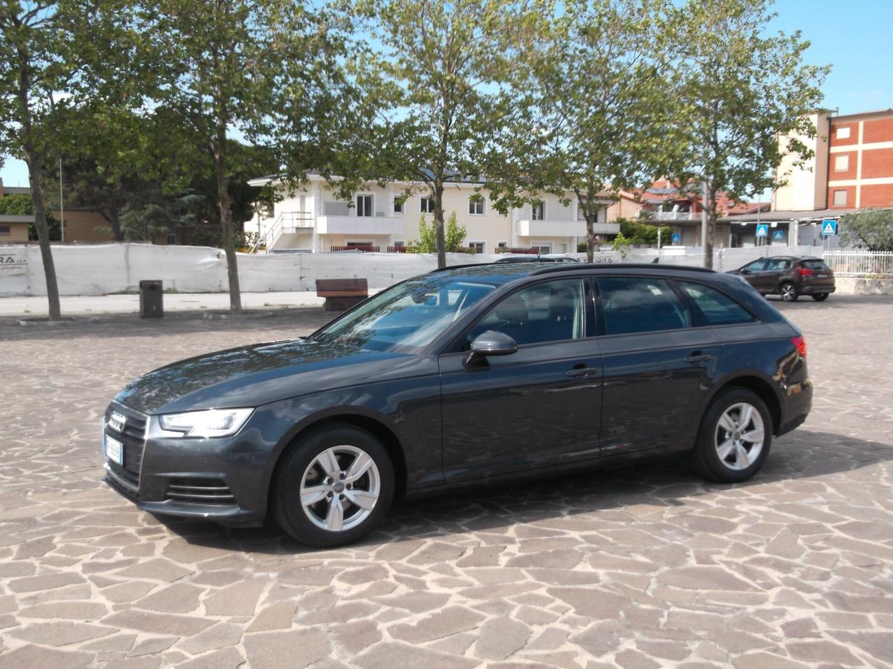 Audi A4 SW 2.0 TDI Manuale Design 2018