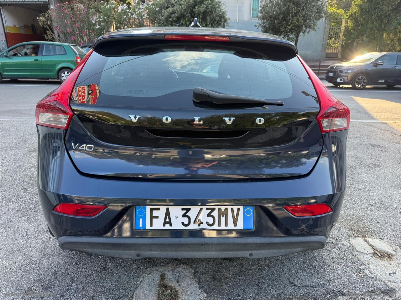 VOLVO V40 D2 1.6 Momentum