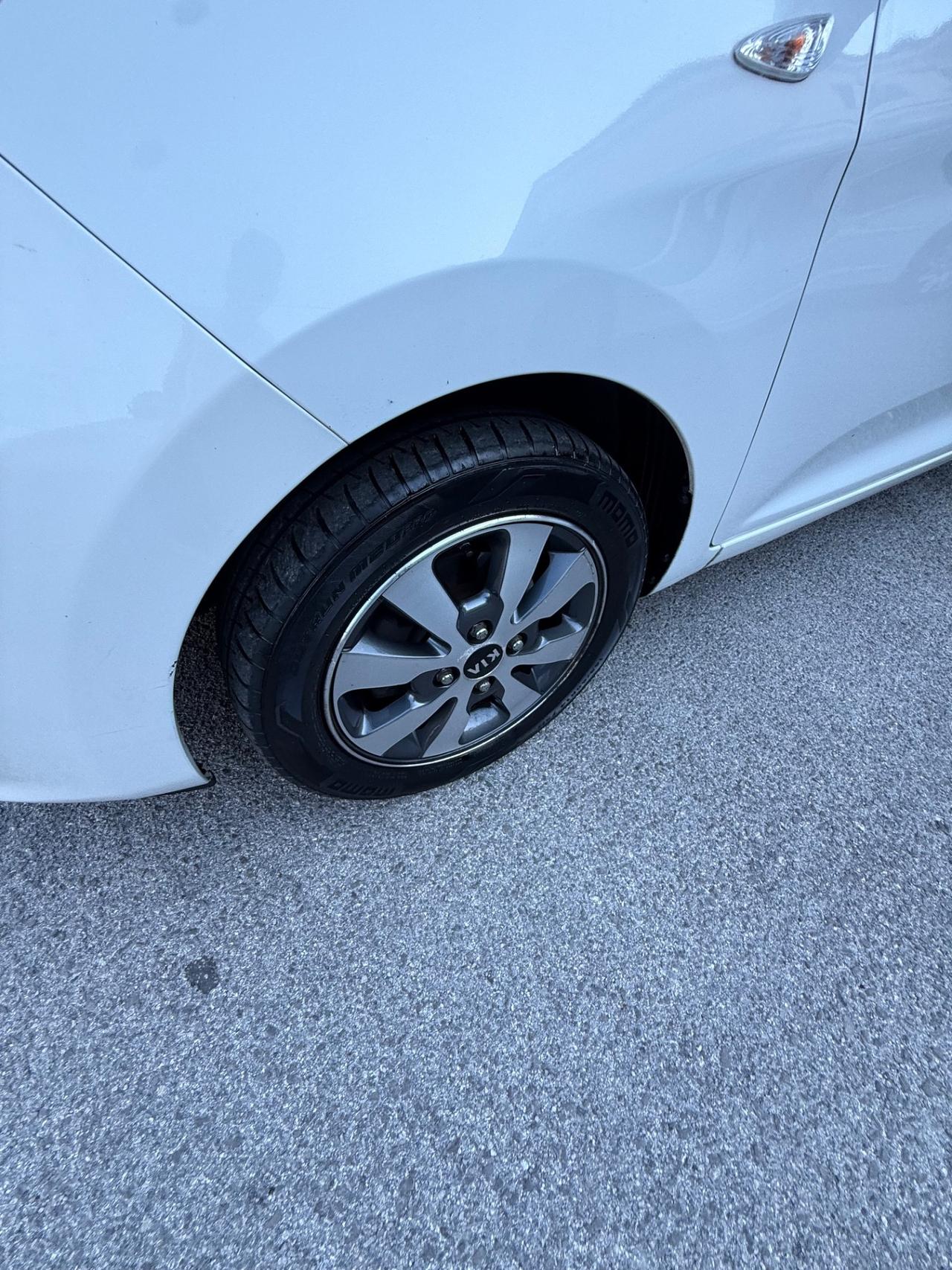 Kia Picanto 1.0 12V EcoGPL 5 porte Glam