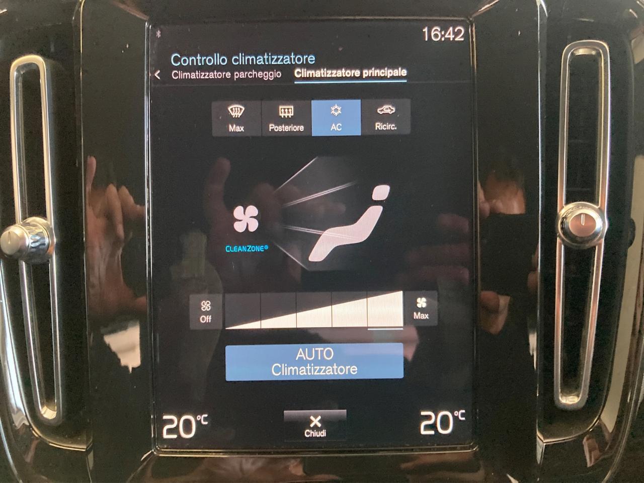 VOLVO XC40 1.5 t5 phev R-design auto
